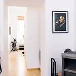 Bright, Central And Stylish City Apartment